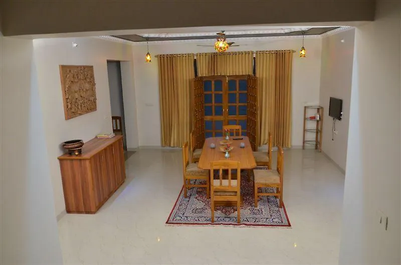 ***  The Royale Country Retreat Bed & Breakfast Udaipur India