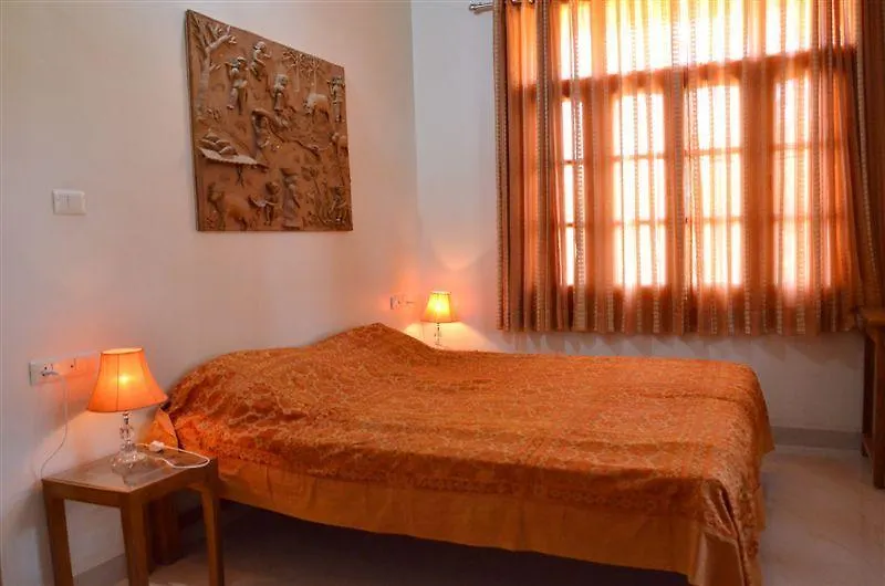The Royale Country Retreat Bed & Breakfast Udaipur