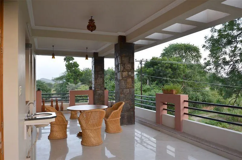 The Royale Country Retreat Bed & Breakfast Udaipur